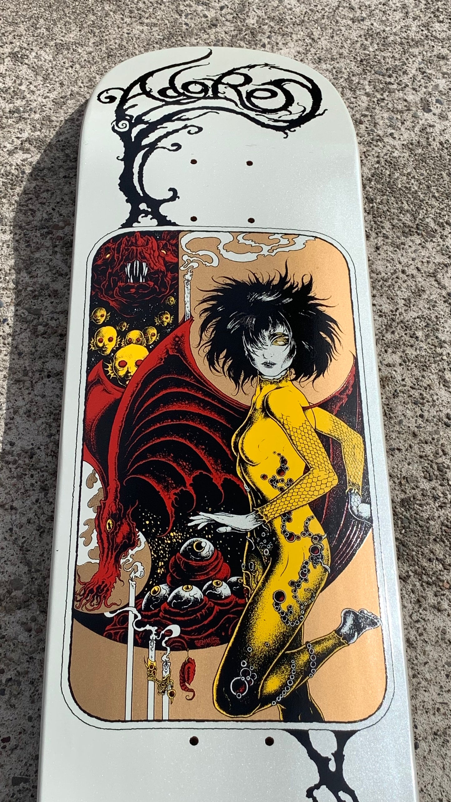 FANTASTIC PLANET SKATEBOARD 8.38