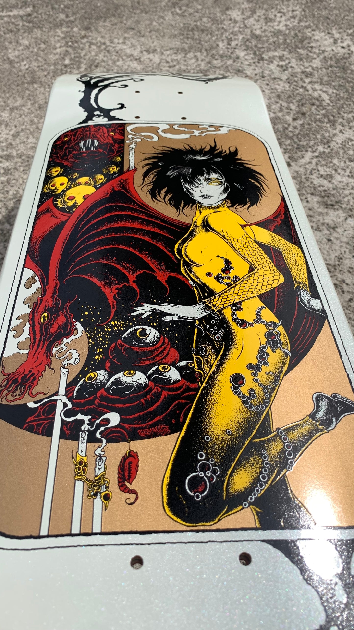 FANTASTIC PLANET SKATEBOARD 8.38
